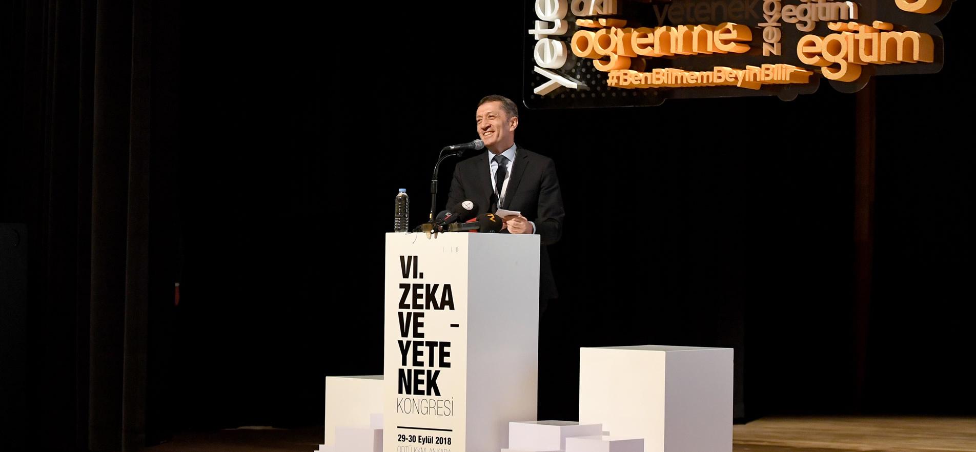 Bakan Selçuk, 6. Zekâ ve Yetenek Kongresi´ne katıldı